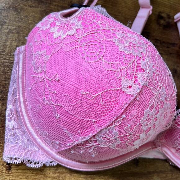 Victoria’s Secret Pink Floral Lacey Push Up Bra - Picture 3 of 11